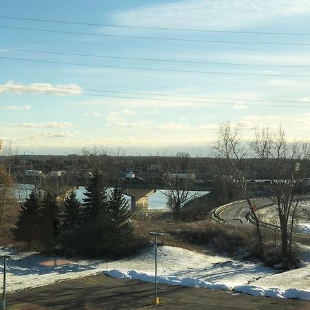 Hotels Gouverneur Montreal - Ile Charron Boucherville Zewnętrze zdjęcie